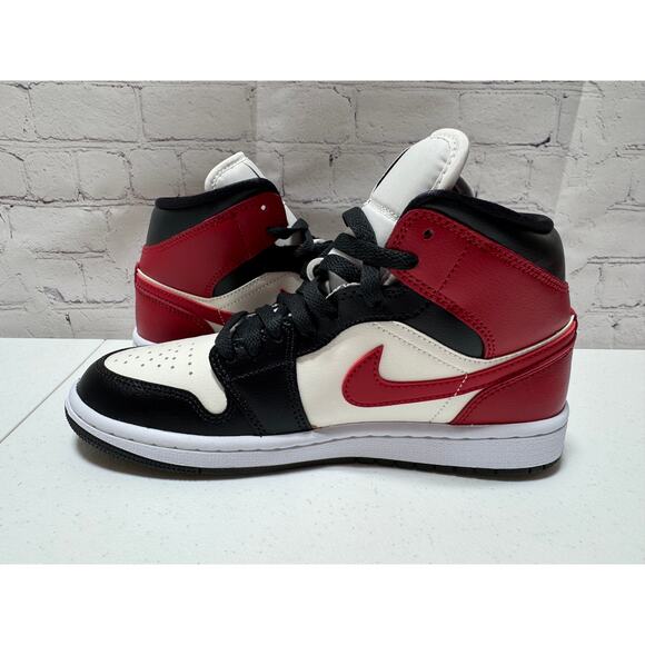 Nike Air Jordan 1 Mid Women’s Size 6 DS Brand -Sail/Gym Red/Off Noir/White - Picture 6 of 10
